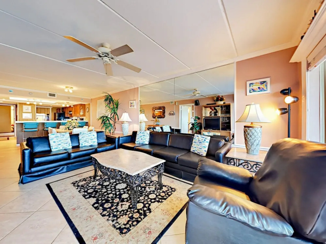 4400 Gulf Blvd Condo Unit 104