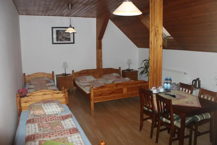 Classic Quadruple room