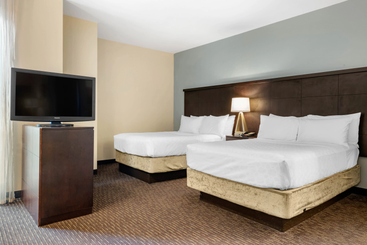 Staybridge Suites St. Petersburg Downtown photo 7
