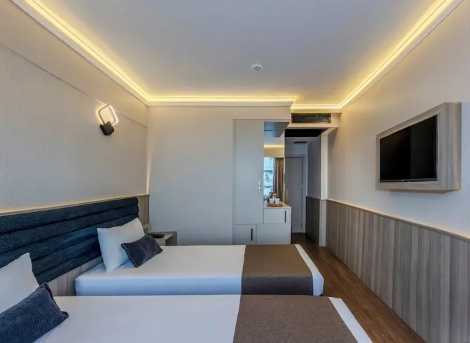Felix Hotel