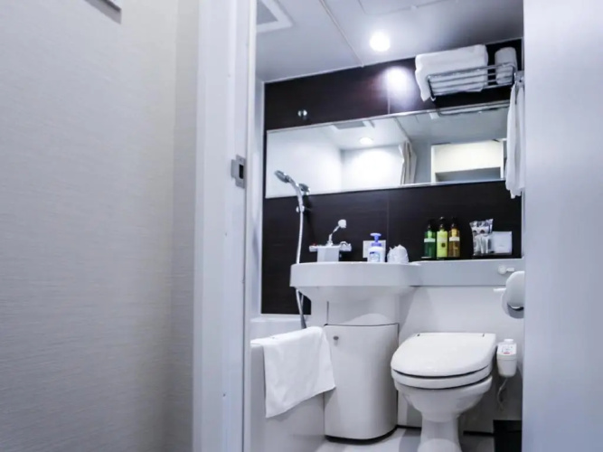 HOTEL LiVEMAX Yokohama Kannai Ekimae