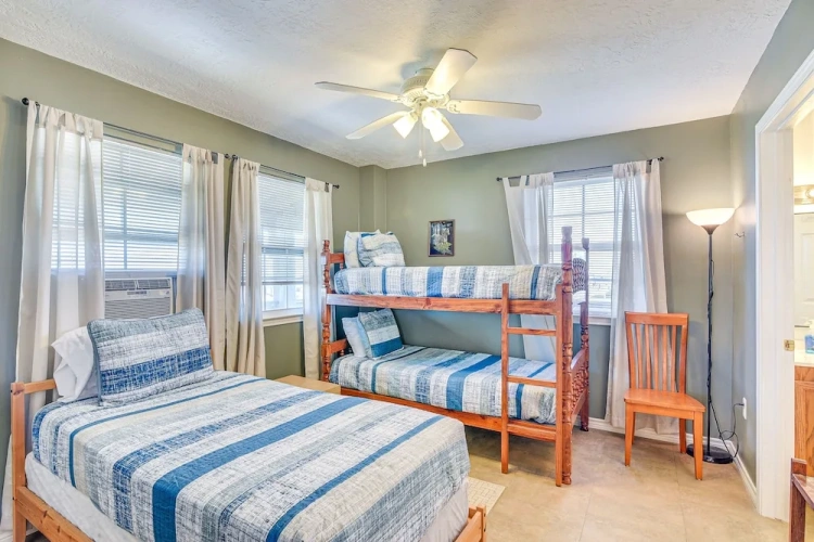2 Bedrooms Cottage