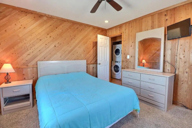 7144 - Geri's Place