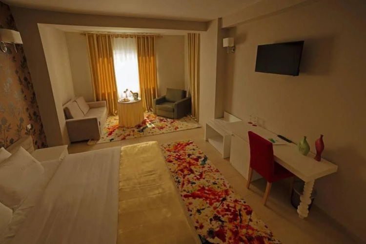 Sun Hotel