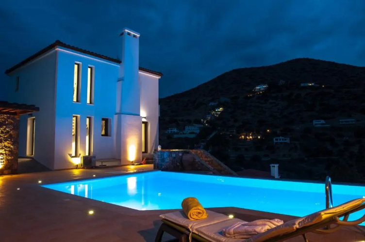 Maris Luxury Villas