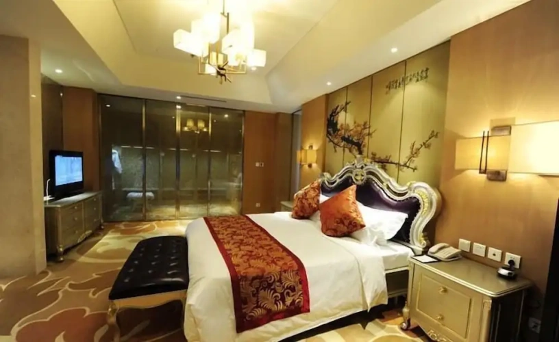 Deluxe room with balcony and with sea view
