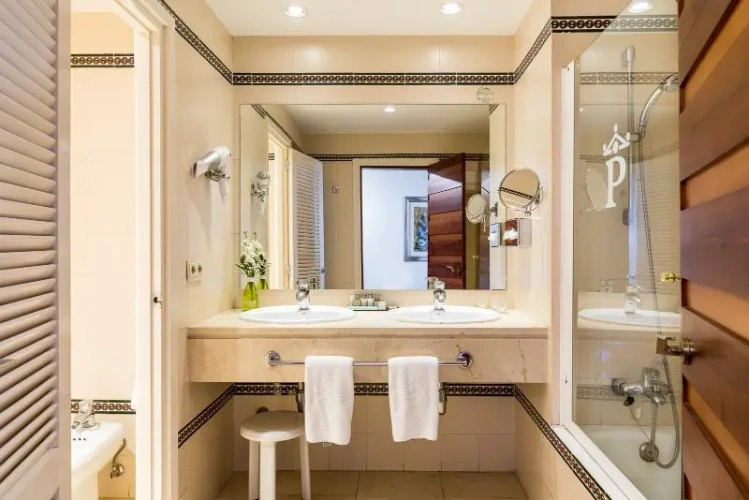 Standard Double room with balcony