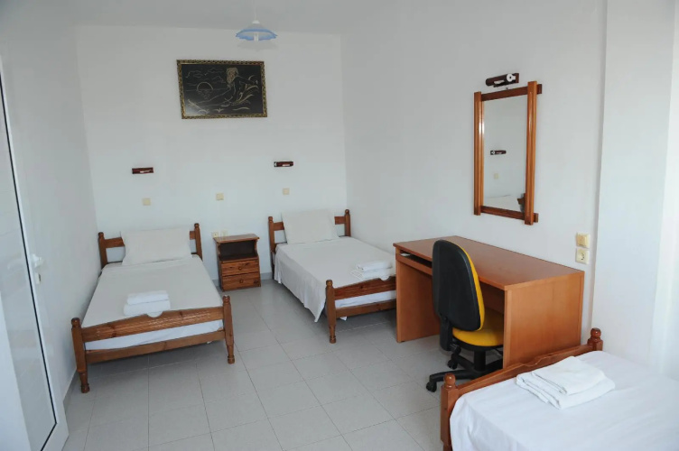 Chrysanthi Studios & Apartments