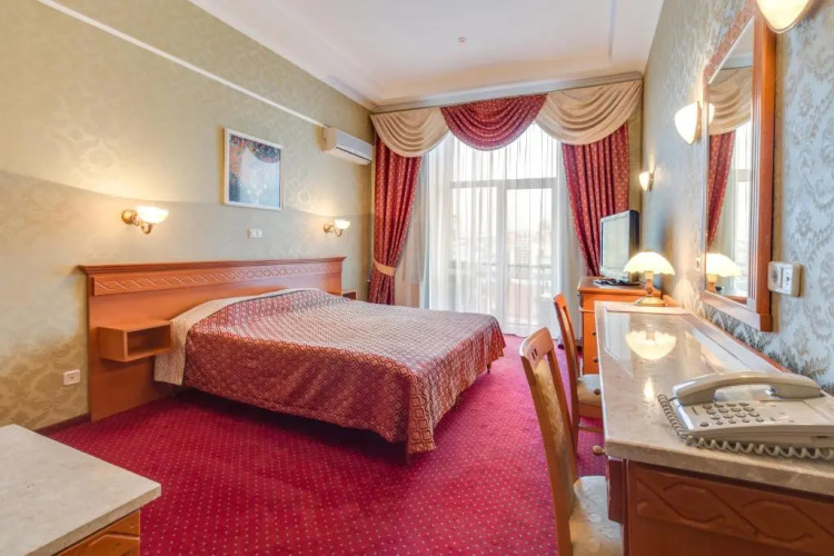 Hotel UkraineOver view