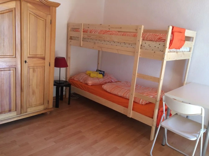 WG-Hostel