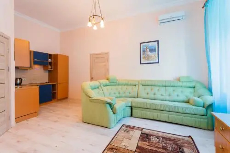 Apartment at Khreshchatyk