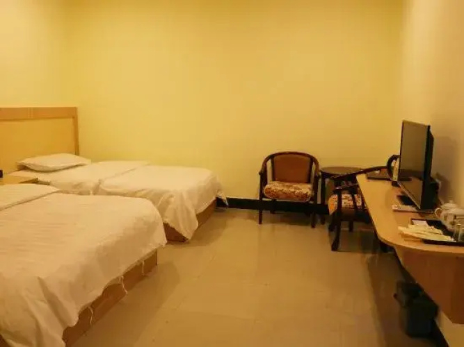 Foshan Xinxin Hotel (Sanshui Square)