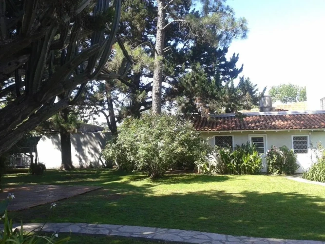3 Bedrooms Cottage