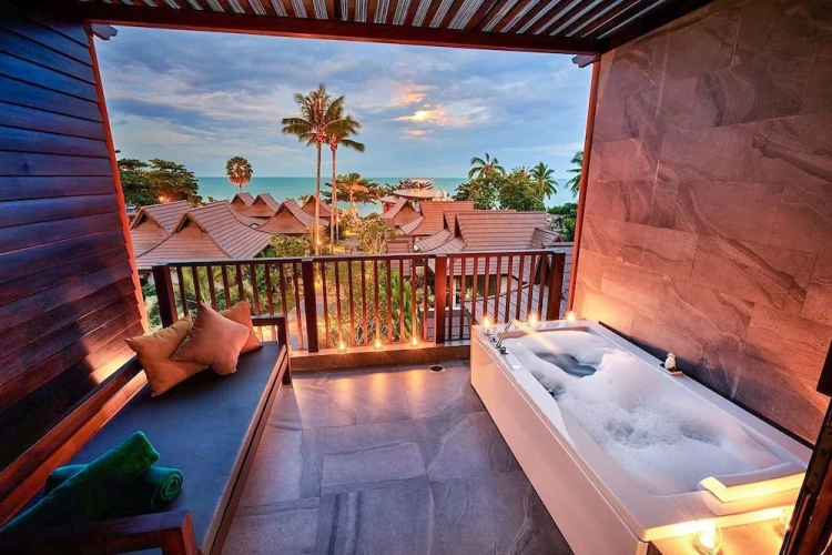 Deluxe room with sea view
