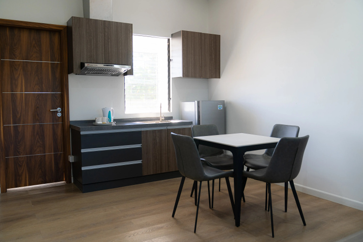 Mangrove Place and ResidencesbyHiverooms