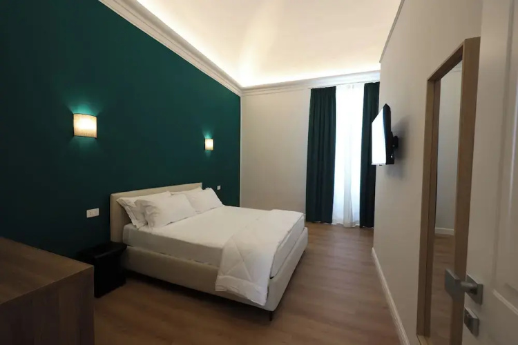 Extra B&B