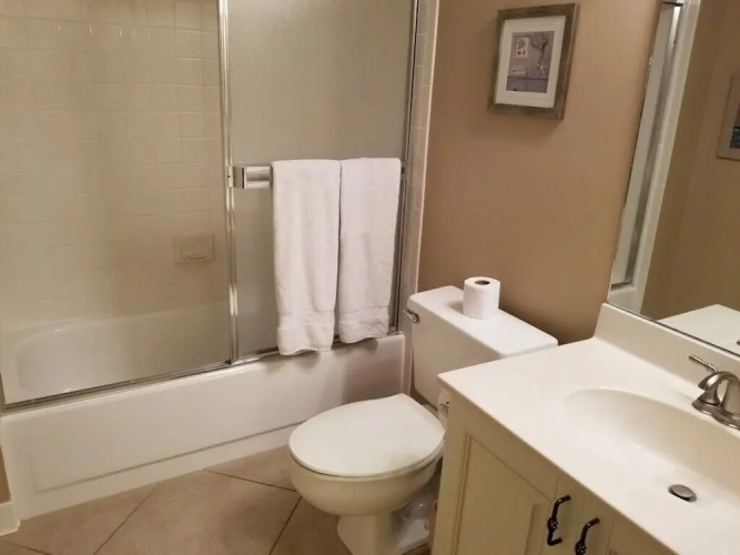 Surf Club I, 1405 2 Bedroom Condo by RedAwning