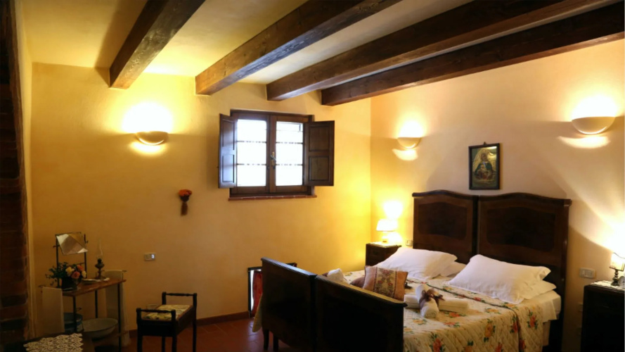 La Villa a Charming Villa With Swimming Pool-la Villa