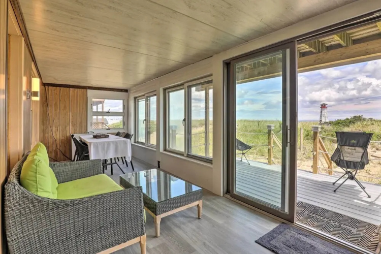 Charming Oceanfront Home on Salisbury Beach
