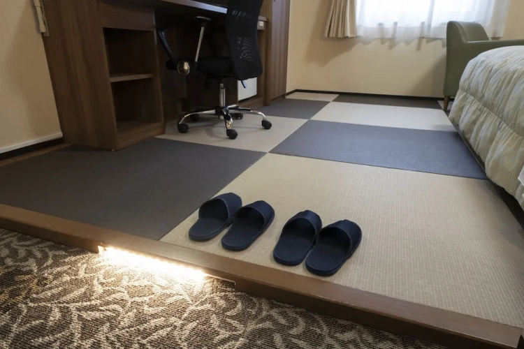 Hotel Econo Tsu Station