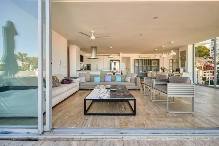 Breathtaking 3BR Condo - Private Pool - Sunsets