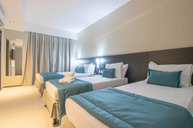 1 Bedroom Standard Quadruple Family room