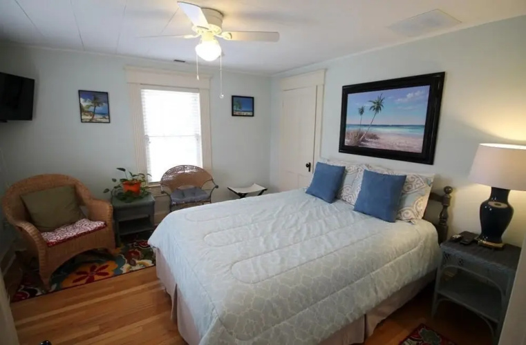 Delaware Avenue 32A