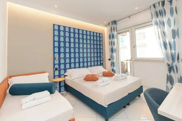 Deluxe Triple room with balcony and with sea view