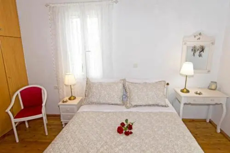 Diogenis Residence