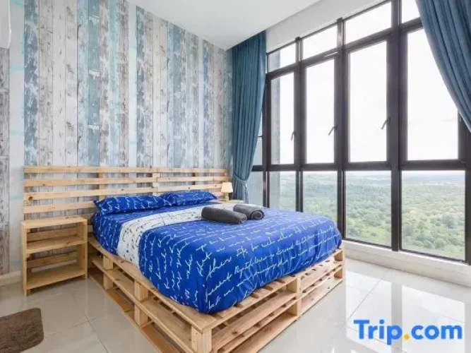 2 Bedrooms Apartment