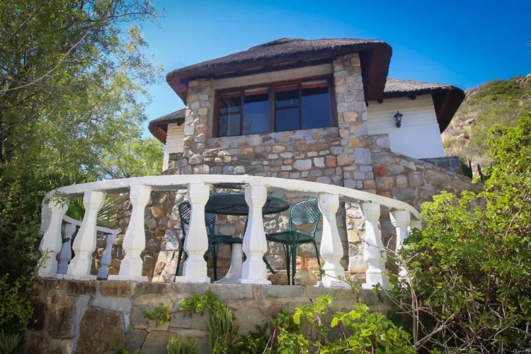1 Bedroom Cottage with view