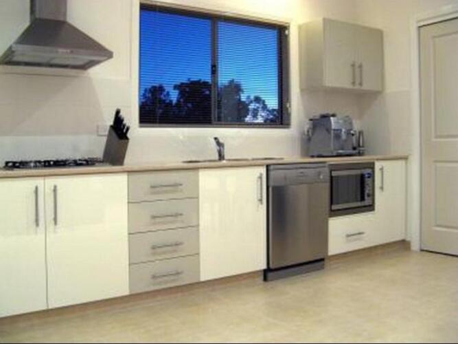 Azjure Studio RetreatOver view