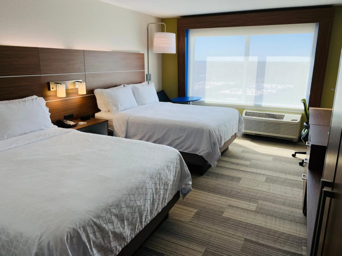 Holiday Inn Express & Suites Moore by IHG