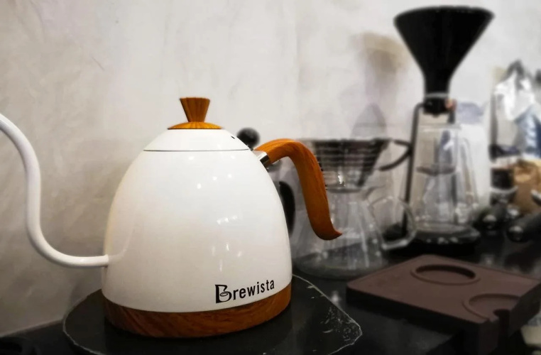 The Cavern Pod Hotel & Specialty Café - Hostel