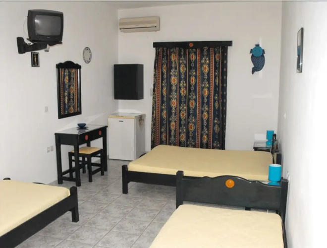 Anna Zisimos Rooms