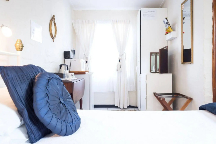 Jean Lee Bed & Breakfast