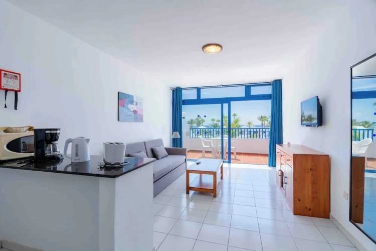 Superior Double Apartment with balcony and with ocean view