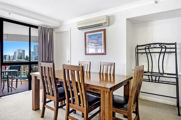 Victoria Square Apartment Broadbeach Level 9
