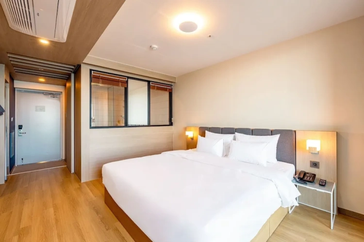Deluxe Double room with balcony and with ocean view