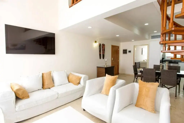 Bavaro Beachfront Penthouse 4 bdr/5 Bth 10+ Guests