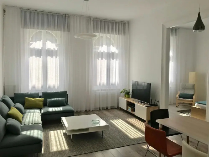 Paulay Central Top Suite