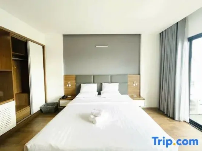 Grand Double room with city view