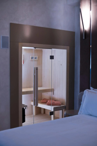 Vip's Motel Luxury Accommodation & Spa