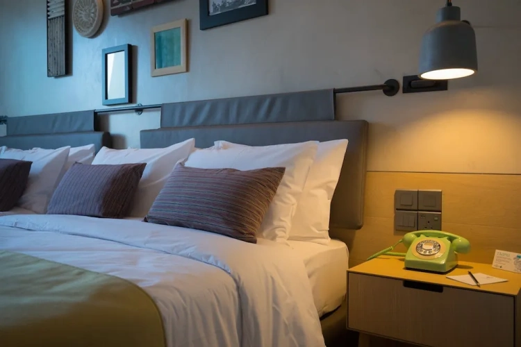 Standard Twin room with balcony