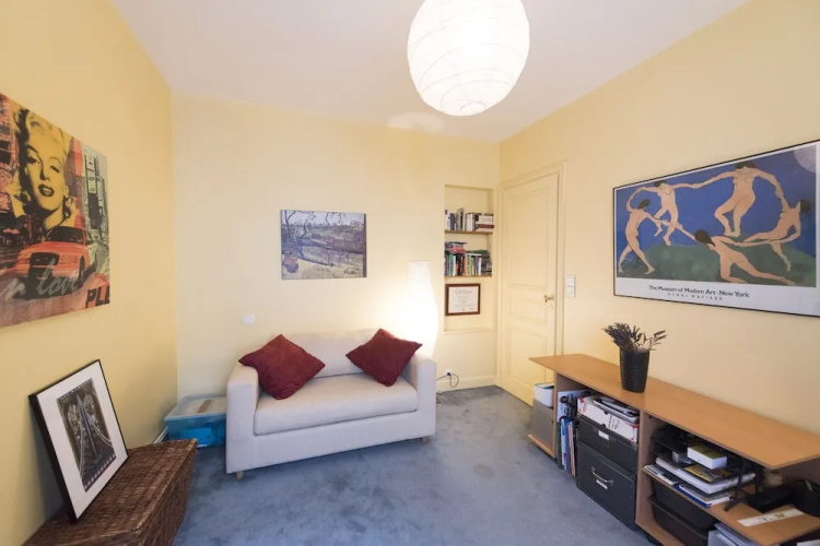 Comfortable near Montmartre