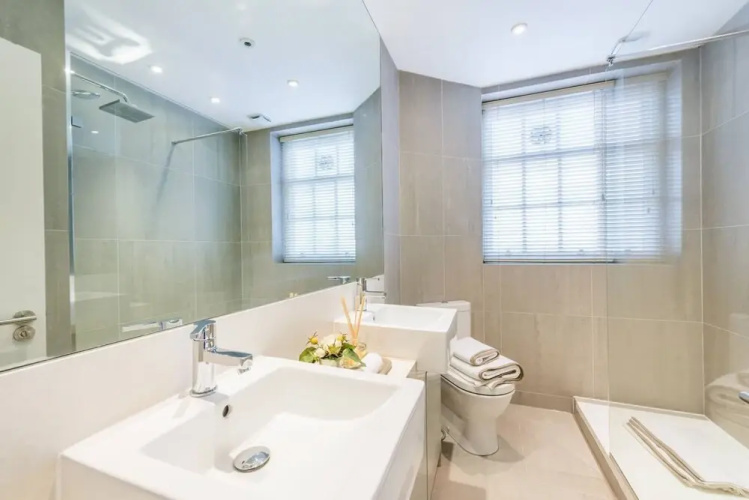Luxurious 3-bed Apartment in London