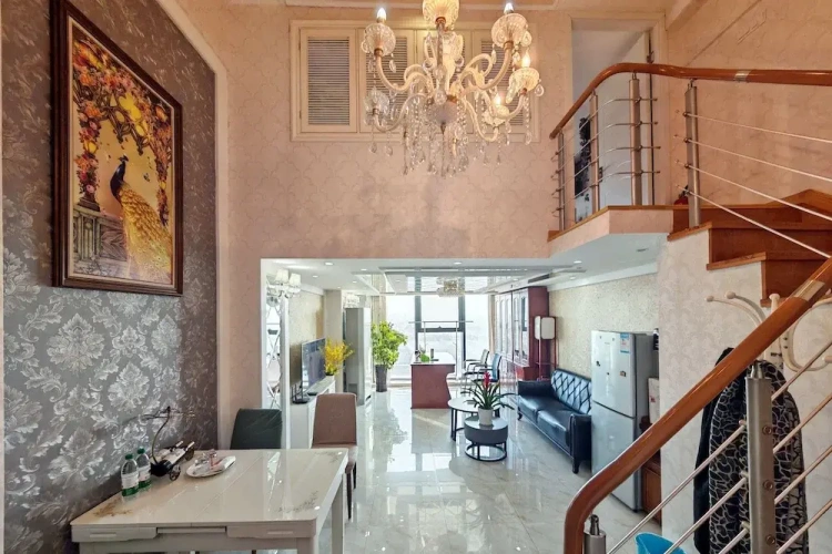 1 Bedroom Apartment with city view