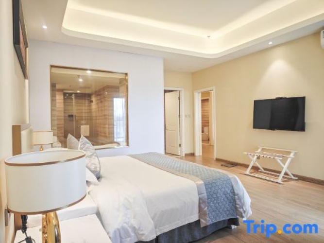 Deluxe Double Suite