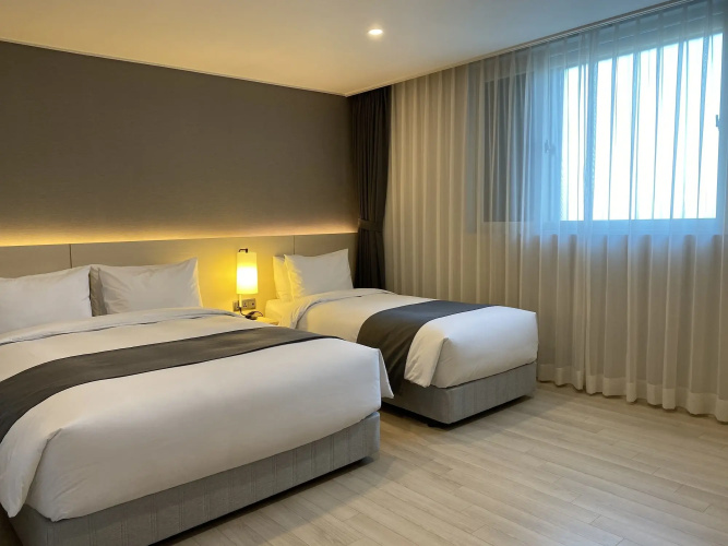 New Donghae Hotel
