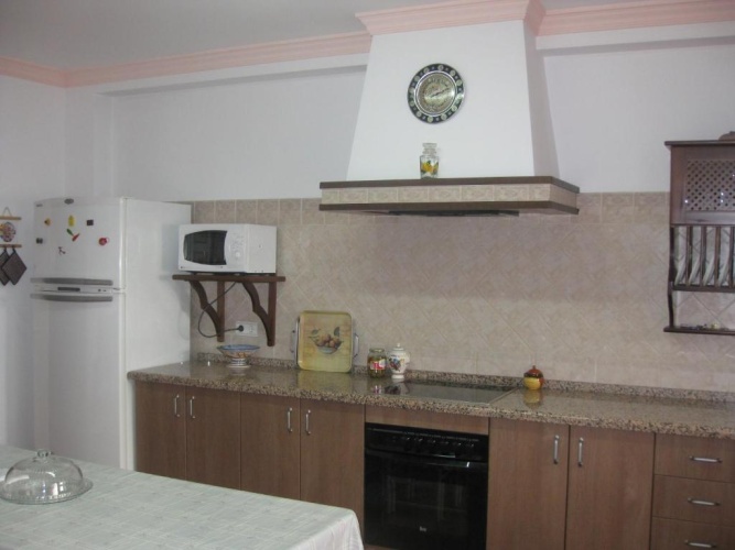 4 Bedrooms Cottage
